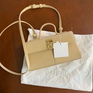 Cafune Stance Wallet Crossbody Purse in tan neutral leather Nwt quiet luxury